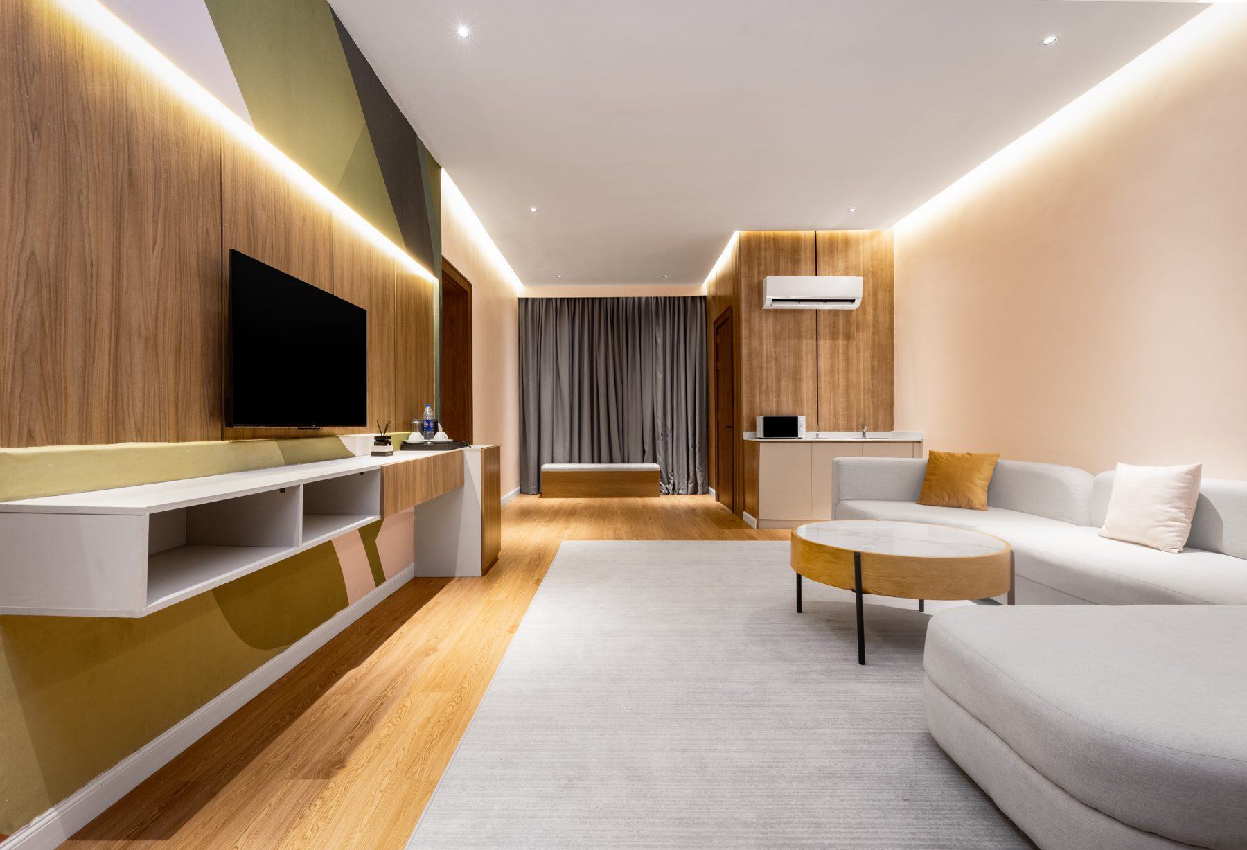 Obudu Centurion Hotel — Suite living area